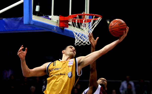 在首发名单 在首发名单